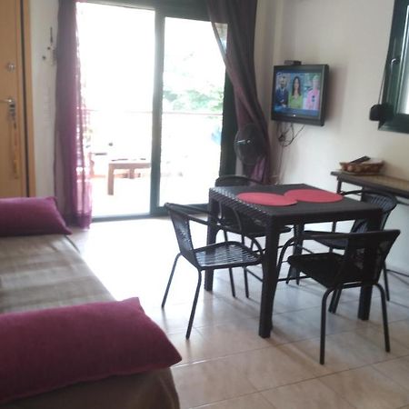 Garden Maisonnette 2-Bedrooms Sleeps 6 Adults 200M From Sandy Beach 아스프로발타 외부 사진