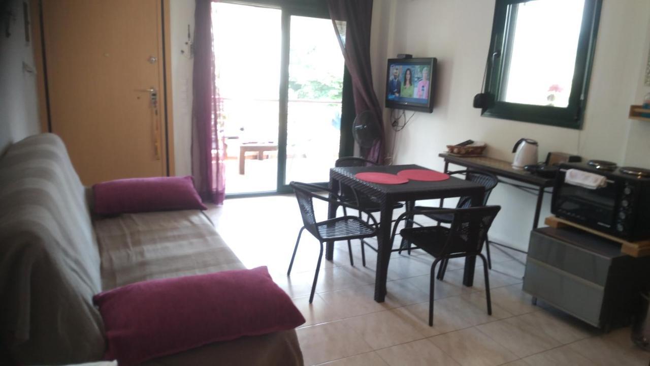 Garden Maisonnette 2-Bedrooms Sleeps 6 Adults 200M From Sandy Beach 아스프로발타 외부 사진