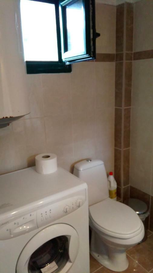 Garden Maisonnette 2-Bedrooms Sleeps 6 Adults 200M From Sandy Beach 아스프로발타 외부 사진