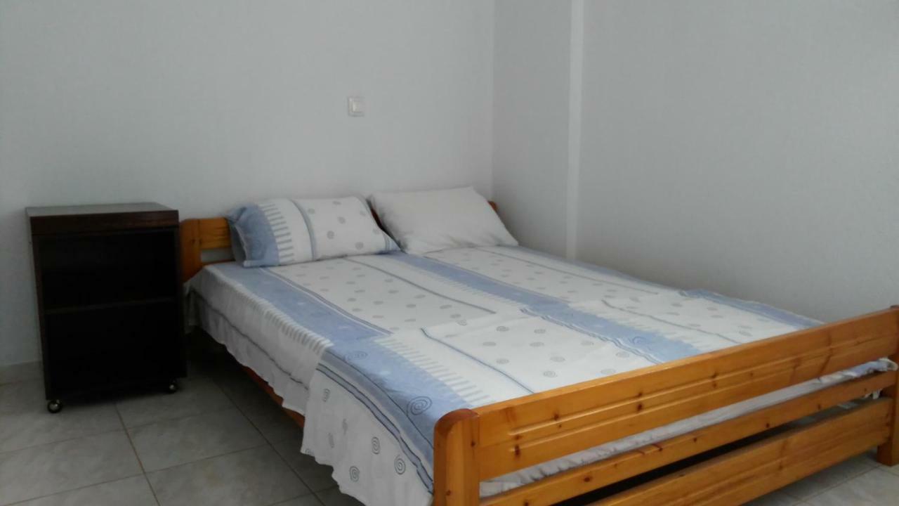 Garden Maisonnette 2-Bedrooms Sleeps 6 Adults 200M From Sandy Beach 아스프로발타 외부 사진