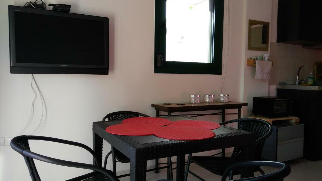 Garden Maisonnette 2-Bedrooms Sleeps 6 Adults 200M From Sandy Beach 아스프로발타 외부 사진